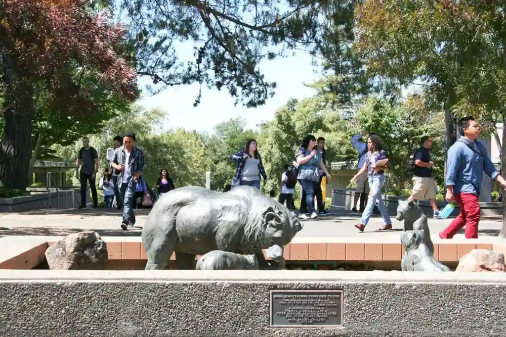 Promotional image of the Napa Valley College facilities
