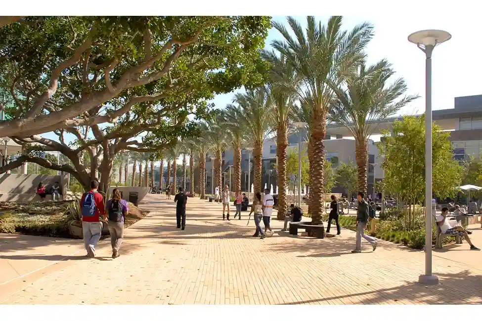 Santa Monica College 