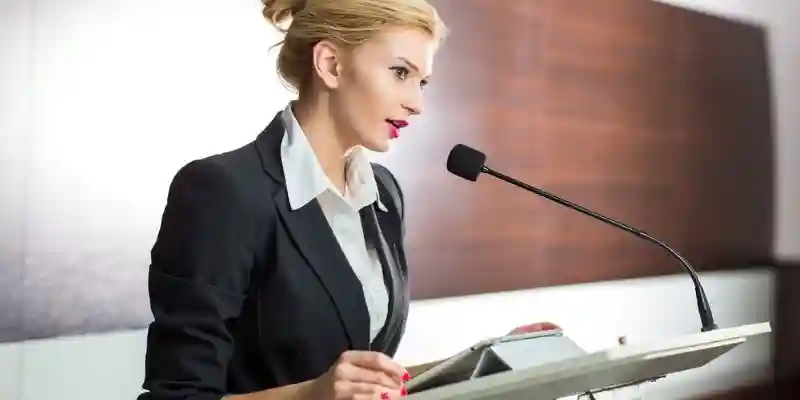 Main image for the article titled سبع نصائح مهمة لمزيد من مهارات الخطابة العامة القوية