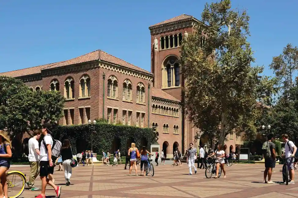 Promotional image of the University of Southern California - International Academy facilities